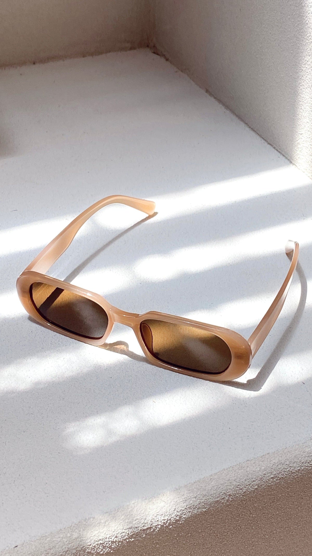 Carly Sunglasses - Brown