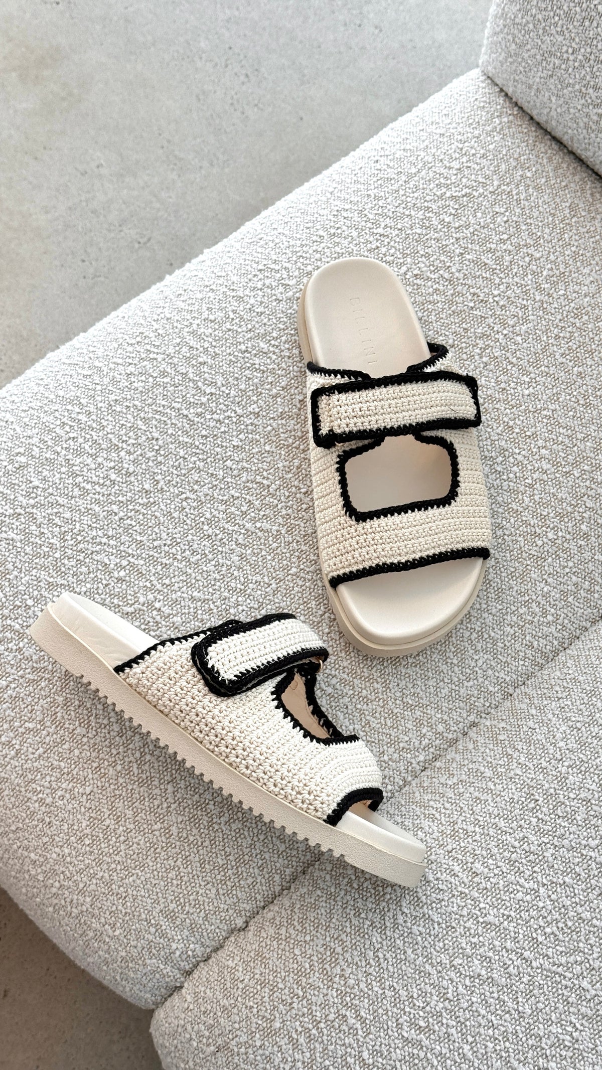 Abbot Sandals - White / Black Contrast