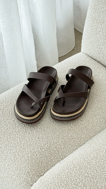 Amia Slide - Chocolate