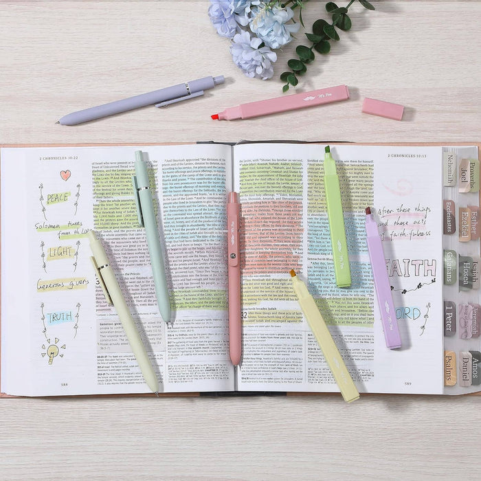 Aesthetic Highlighters & Gel Pens Collection
